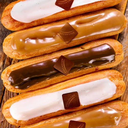 Éclairs à la vanilles, au café et au chocolat